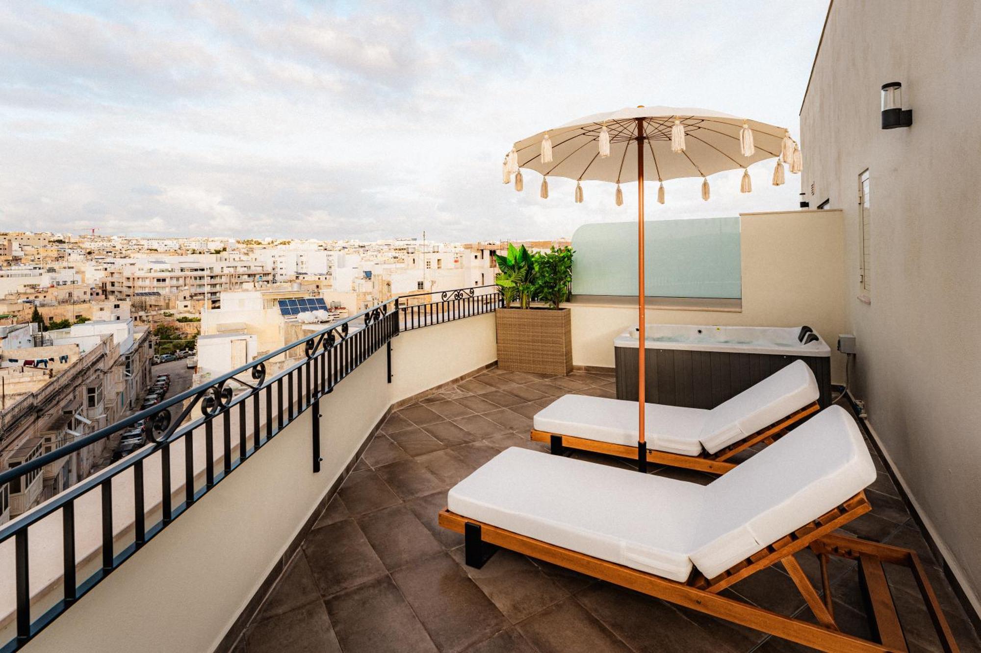 Royale Sainte Helene Boutique Hotel بيركيركارا المظهر الخارجي الصورة