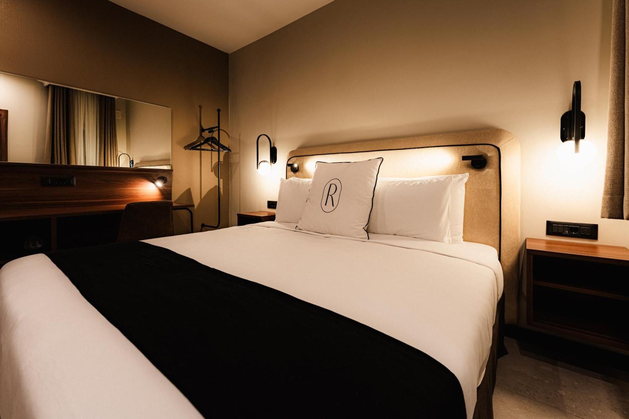 Royale Sainte Helene Boutique Hotel بيركيركارا المظهر الخارجي الصورة
